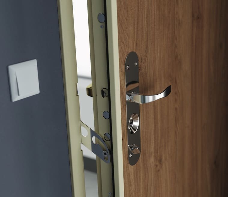 Porte claquée à Paris