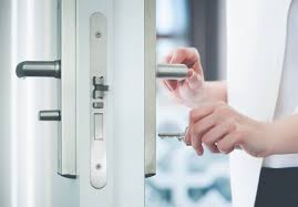 Prix d’une ouverture de porte claquée à Paris